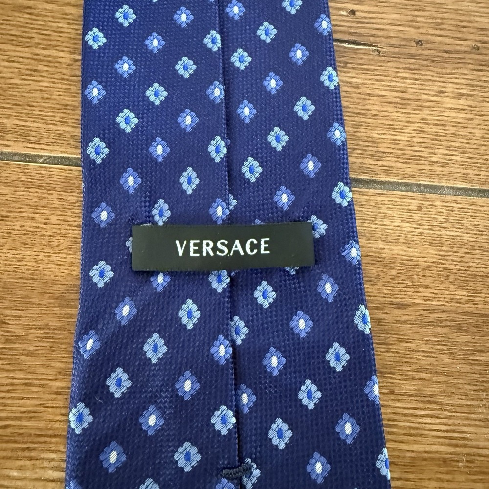 Versace Medusa Tie Made Italy 3.25"X60" Navy Blue Geometric Logo Necktie
